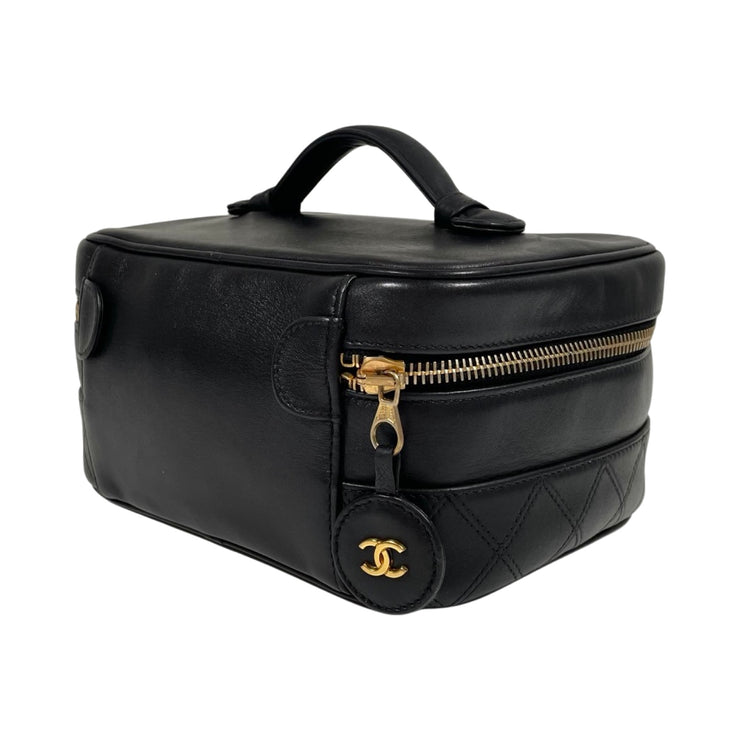 Chanel - CC Vintage Bicolore Lambskin Vanity Cosmetics Handbag