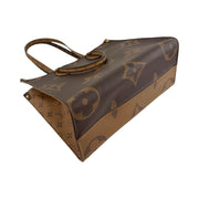 Louis Vuitton - LV Giant Reverse Monogram OnTheGo MM