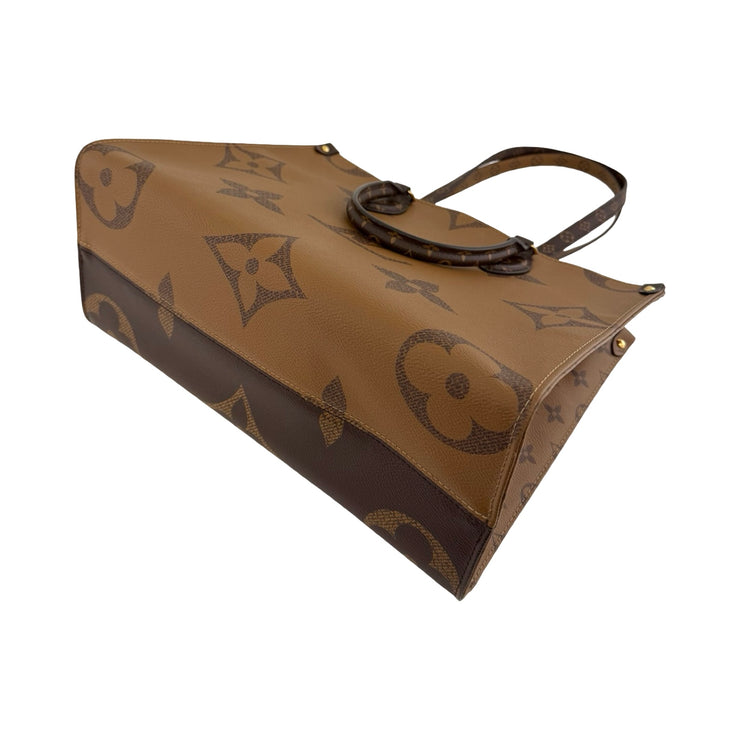 Louis Vuitton - LV Giant Reverse Monogram OnTheGo MM