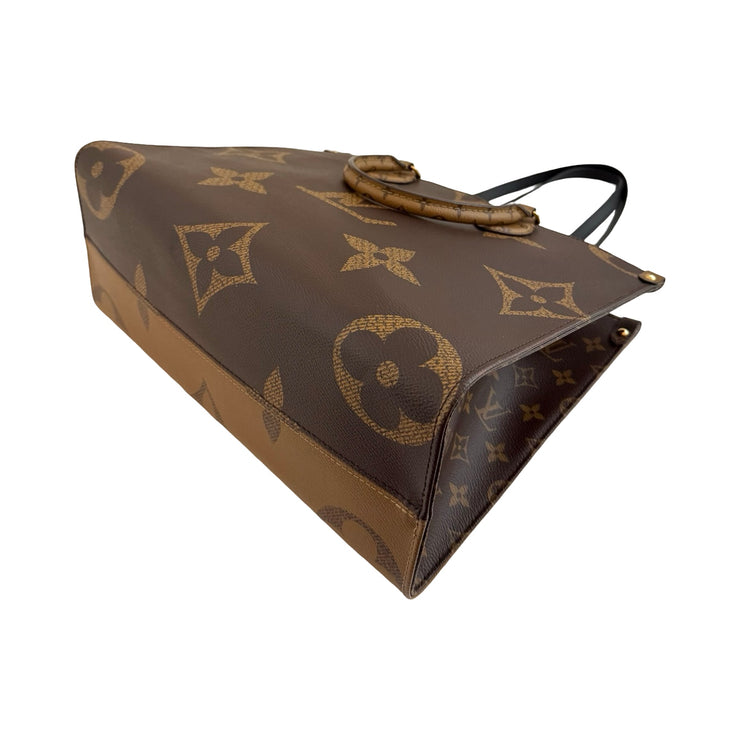 Louis Vuitton - LV Giant Reverse Monogram Onthego MM