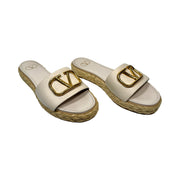 Valentino Garavani - Ivory VLogo Slides 39