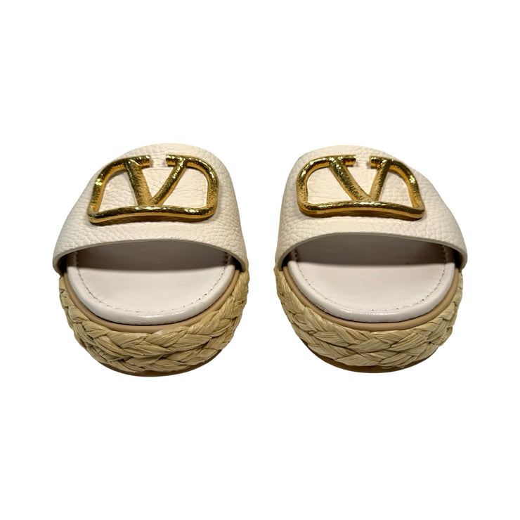 Valentino Garavani - Ivory VLogo Slides 39